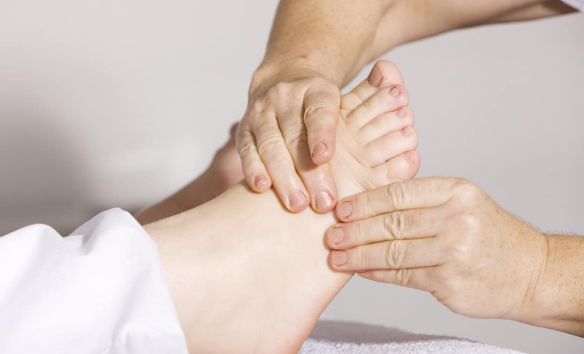 How Orthotics Can Help with Flat Feet and Arch Support